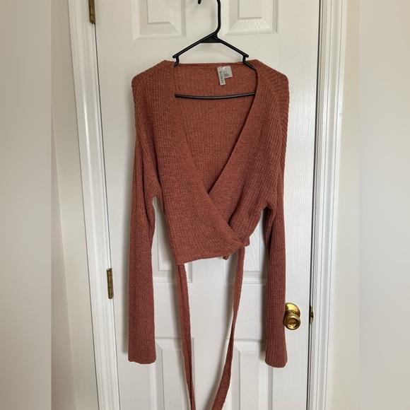 Wrapover Bouclé Cardigan - Picture 4 of 5